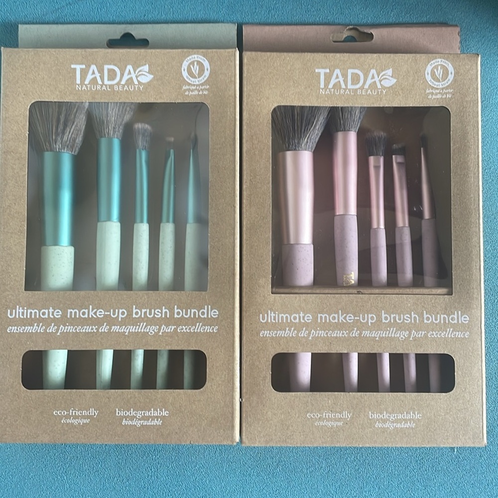 TADA Natural Beauty Ultimate Makeup Brush Bundle 5 pc Set (1) Green or (1) Pink